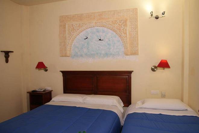 Abad&iacute;a Hotel, Granada