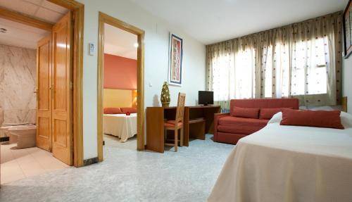 Apartamentos Tur&iacute;sticos Los Girasoles II, Granada