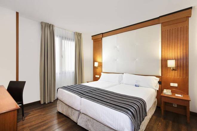 Melia Granada, Granada