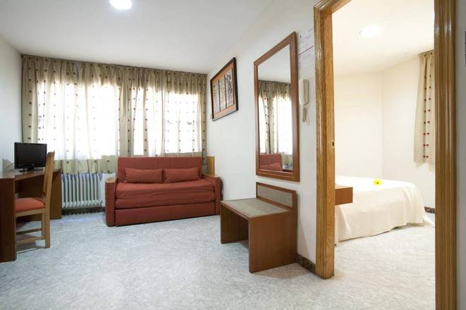 Apartamentos Tur&iacute;sticos Los Girasoles II, Granada