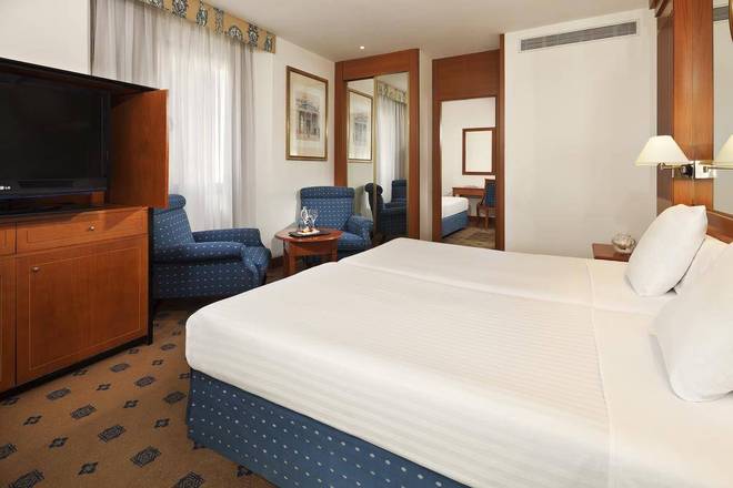 Melia Granada, Granada