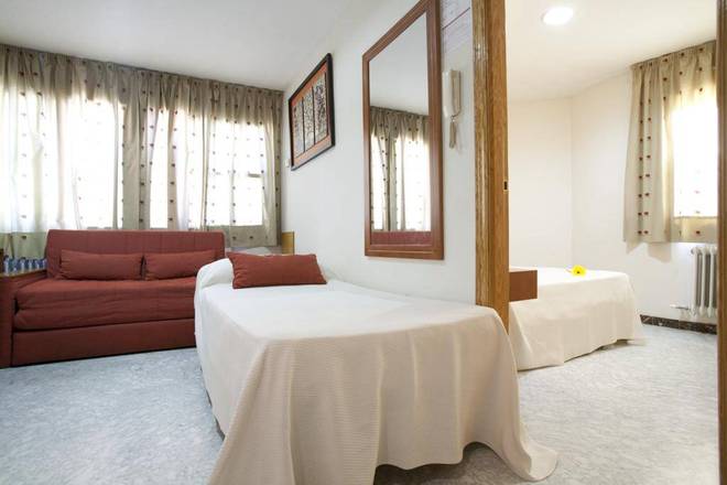 Apartamentos Tur&iacute;sticos Los Girasoles II, Granada