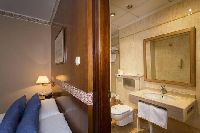 Dauro Hotel, Granada