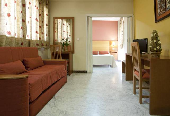 Apartamentos Tur&iacute;sticos Los Girasoles II, Granada