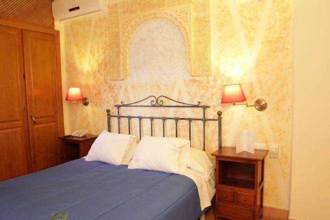 Abad&iacute;a Hotel, Granada