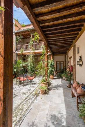 Abad&iacute;a Hotel, Granada