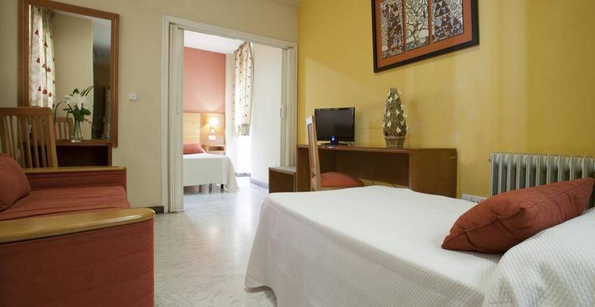 Apartamentos Tur&iacute;sticos Los Girasoles II, Granada