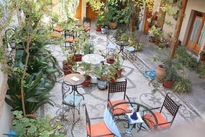 Abad&iacute;a Hotel, Granada