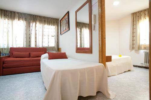 Apartamentos Tur&iacute;sticos Los Girasoles II, Granada